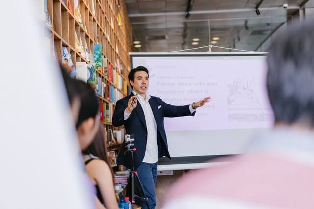 Business English- How to give great presentations at work