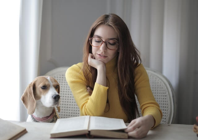 Is it possible to learn English by myself?