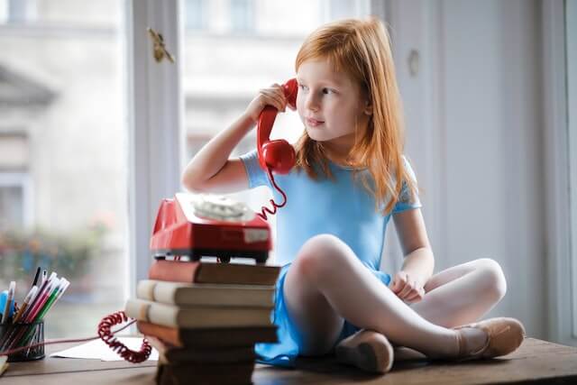 The Key to Building Connections: The Art of English Conversation and Small Talk