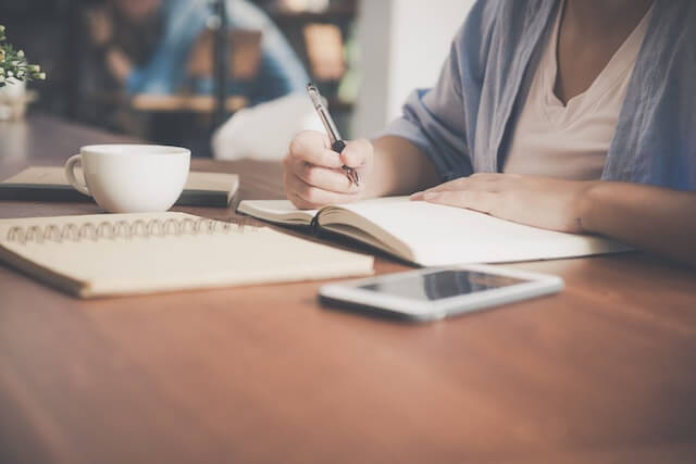 Effective Communication in the Workplace: A Guide to Bridging Gaps
